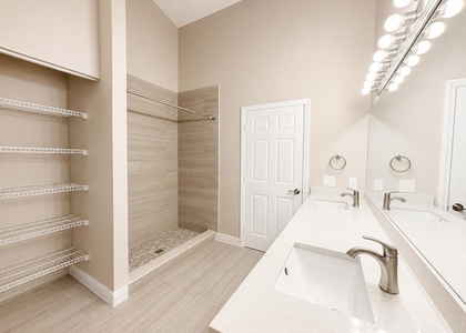 1220 Nw 15th Avenue - Photo 1