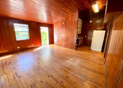 735 46th Street - Photo 1