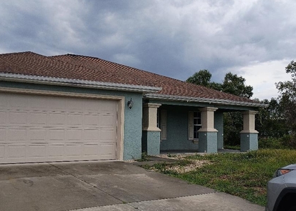 6012 Elaine Avenue N - Photo 1