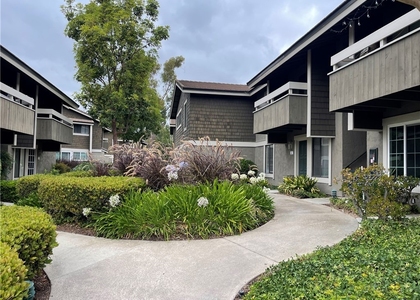 61 Streamwood - Photo 1