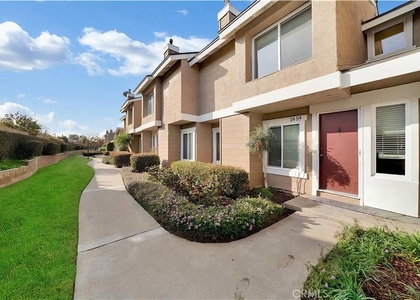 2454 Chinook Drive - Photo 1