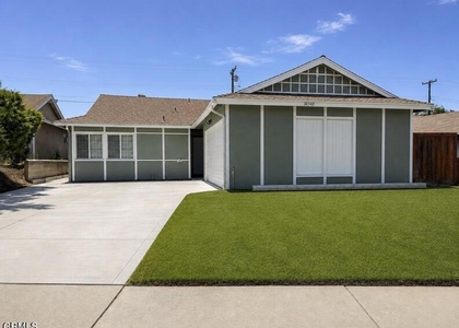 14048 Trumball Street - Photo 1