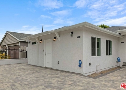 6930 Babcock Avenue - Photo 1