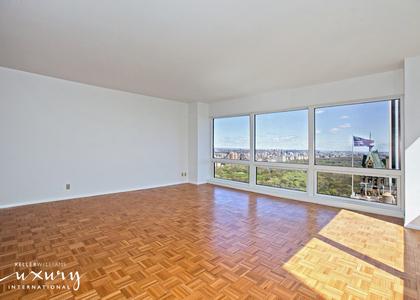 721 Fifth Avenue - Photo 1