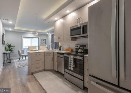 1222 N Marshall Street - Photo 1