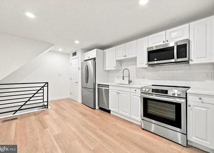 400 N Front Street - Photo 1