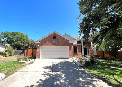 2106 Huxley Ln - Photo 1