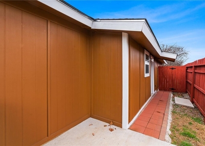 4414 Diane Dr - Photo 1
