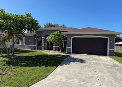 614 Sw 57th Street - Photo 1