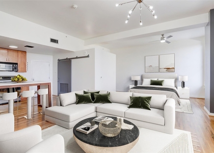 915 Franklin Street - Photo 1