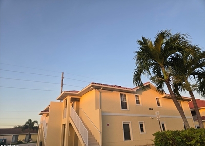 838 Sw 47th Terrace - Photo 1