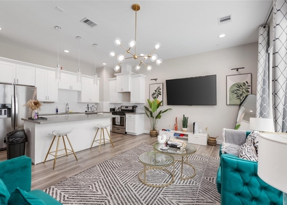 240 Julia Street - Photo 1