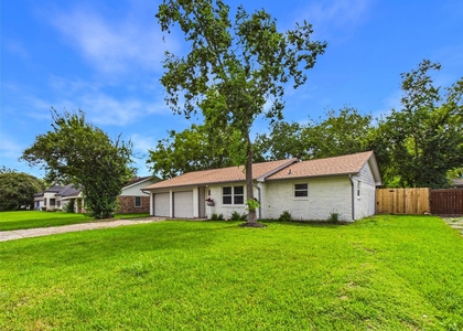 135 Highland Terrace - Photo 1