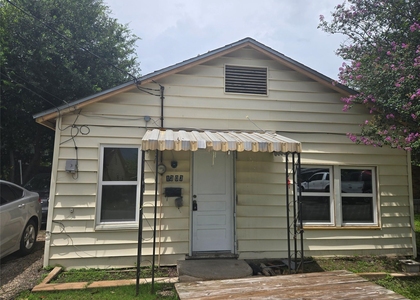 1303 9th Street - Photo 1