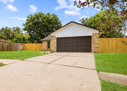 7310 Londres Drive - Photo 1