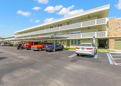 4890 Bay Street Ne - Photo 1