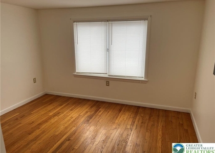 132 Broad Street - Photo 1
