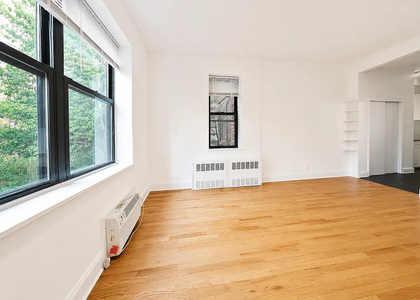 East 10th Street and 1st Avenu - Photo 1