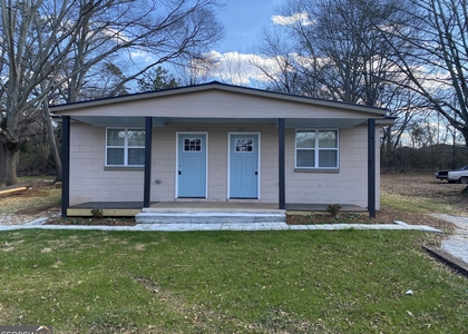 206 Sorrells Street - Photo 1