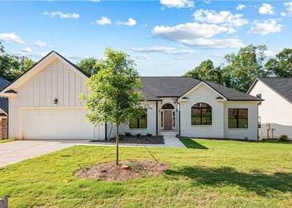 400 Ansley Drive - Photo 1