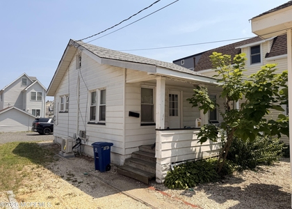 1710 B Street - Photo 1