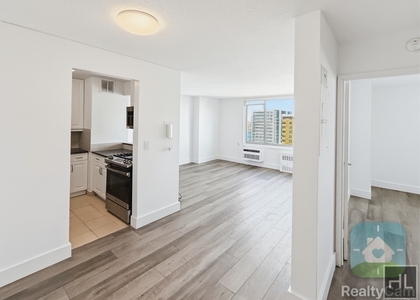 2nd Avenue - Photo 1