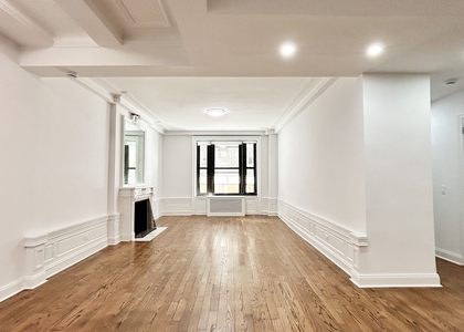 West 58th Street - Photo 1