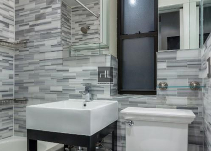 West 103 Street - Photo 1