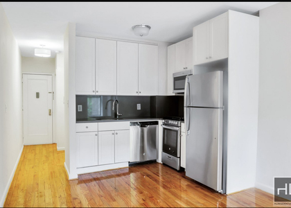 West 49 Street - Photo 1