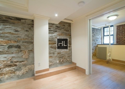 West 53 Street - Photo 1