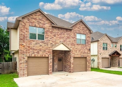 440 Pecan Hollow - Photo 1