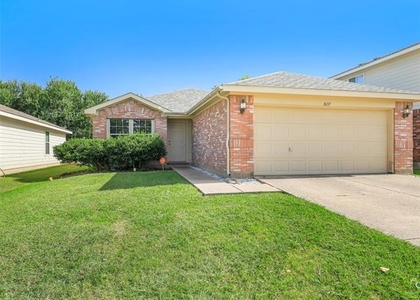 1637 Elm Street - Photo 1