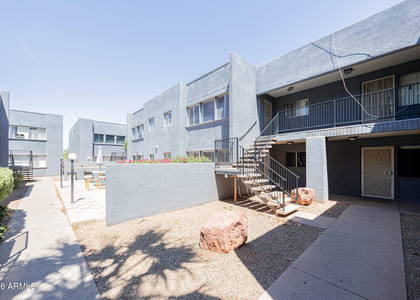 1808 N 32nd Street - Photo 1