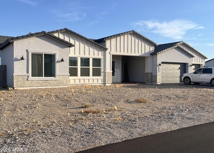 20255 W Highland Avenue - Photo 1