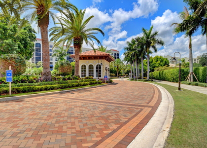 7460 La Paz Boulevard - Photo 1