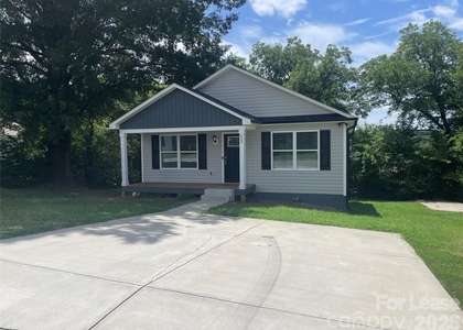 605 Frank Street - Photo 1