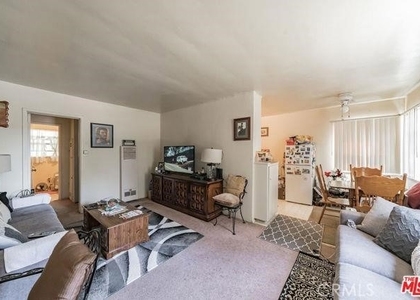 241 E Washington - Photo 1