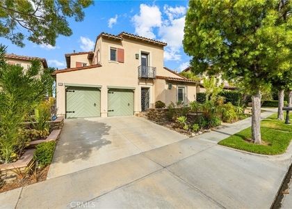 33 Rose Trellis - Photo 1