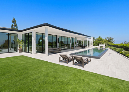 365 Trousdale Place - Photo 1