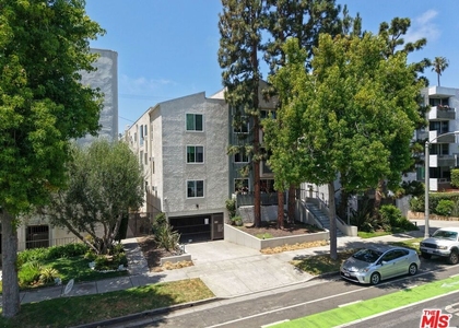 311 Montana Avenue - Photo 1