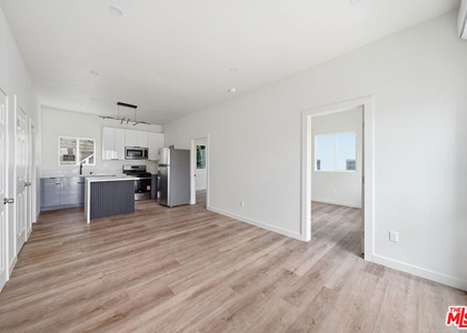 3020 W 12th Street - Photo 1