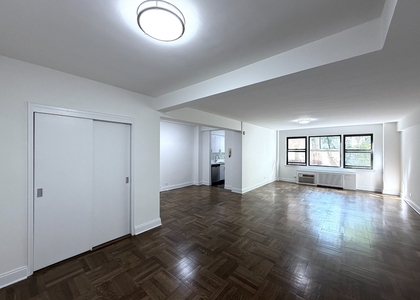 Beekman Place - Photo 1