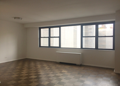 East 16th Street - Photo 1