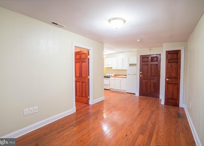 1124 E Passyunk Avenue - Photo 1
