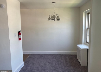 260 N Wycombe Ave - Photo 1
