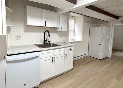 260 N Wycombe Ave - Photo 1