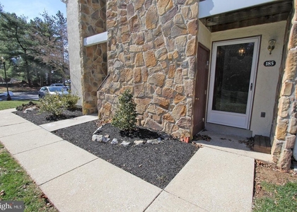 185 Valley Stream Circle - Photo 1