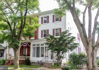 34 S Clinton Street - Photo 1
