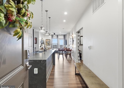 100 Saint Ives Place - Photo 1