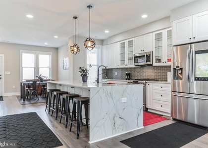 805 Jefferson Street Nw - Photo 1